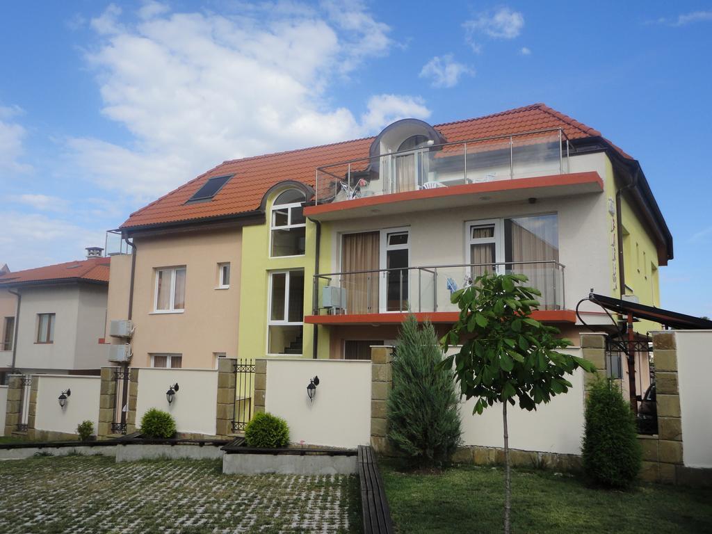 Barex Family Hotel Sozopol Buitenkant foto