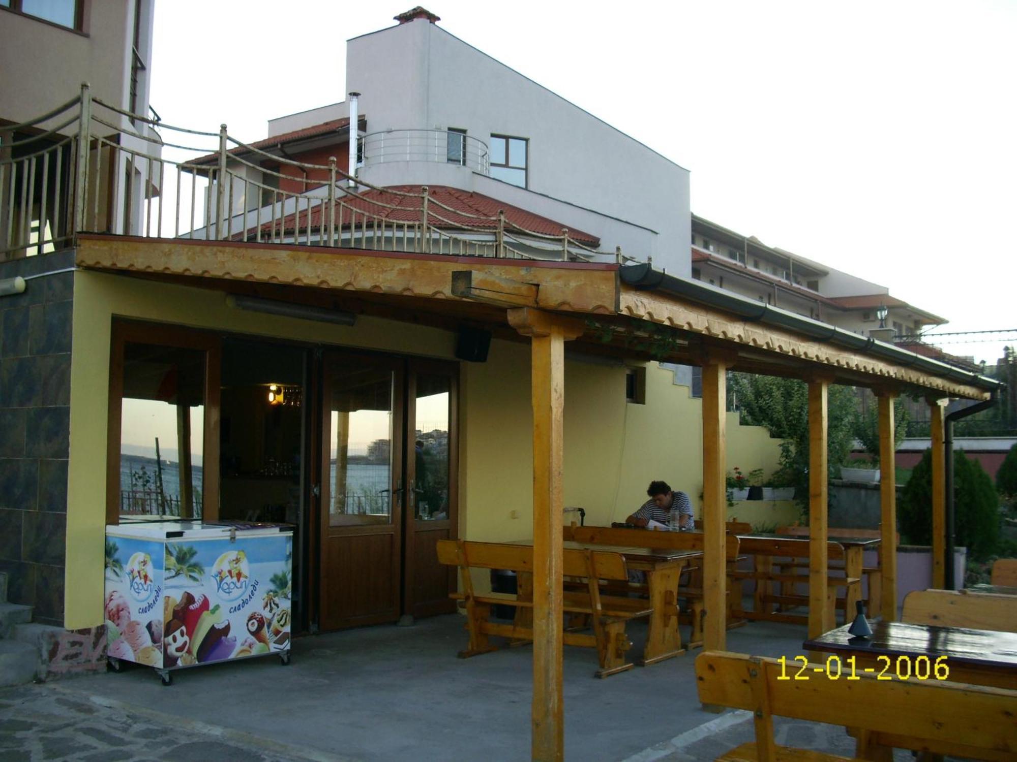 Barex Family Hotel Sozopol Buitenkant foto