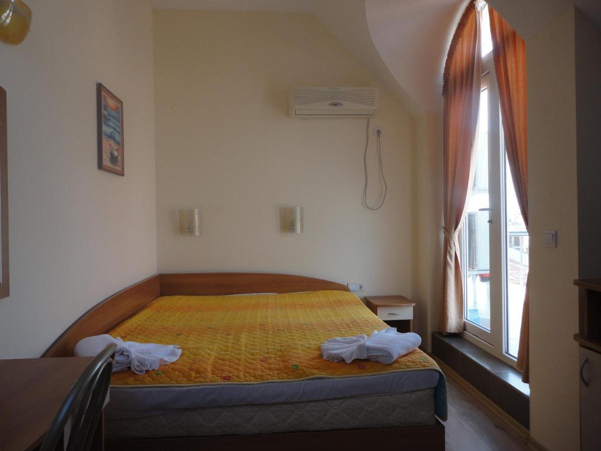 Barex Family Hotel Sozopol Buitenkant foto